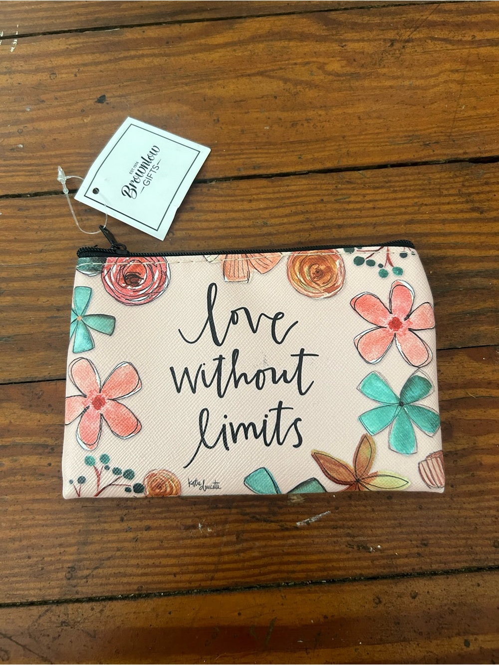 “Love without limits” zippered wallet